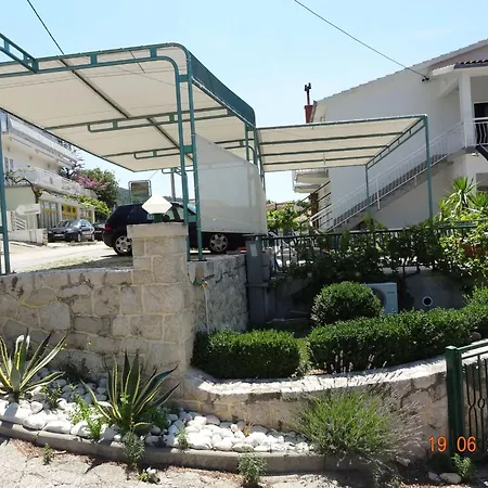 Appartement Ruhige Mit Meerblick By Interhome